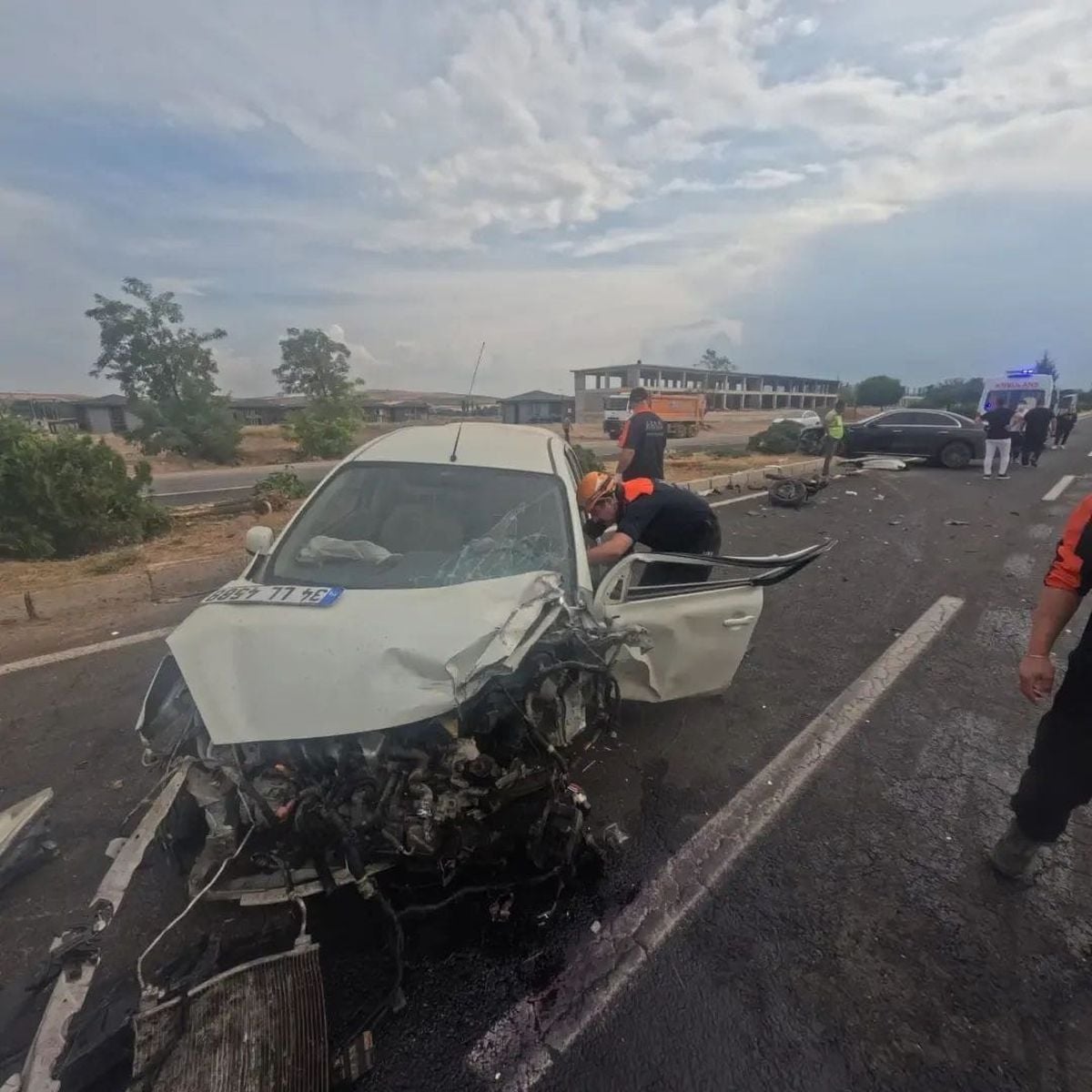 Elazığ'da İki Otomobil Çarpıştı: 2 Yaralı