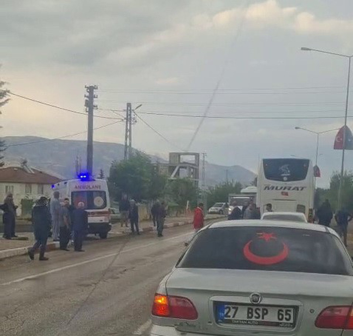 Adıyaman Gölbaşı'nda yolcu otobüsü yayaya çarptı, 1 kişi yaralandı