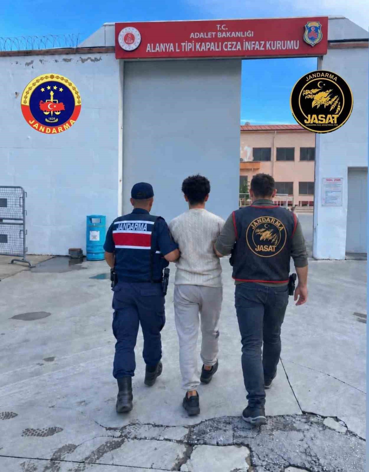Antalya Alanya'da çalınan motosikleti JASAT buldu, şüpheli C.U. tutuklandı