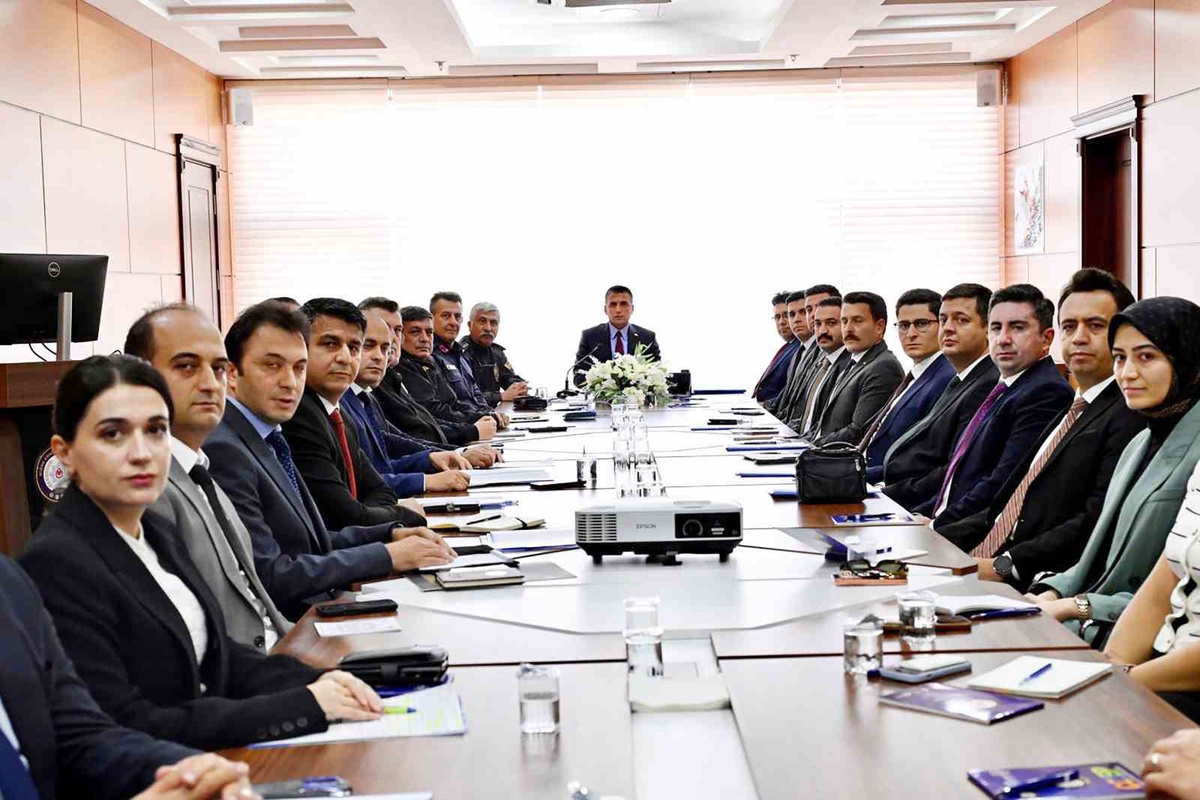 Niğde Cumhuriyet Başsavcısı Aydın Tuncay başkanlığında suçla mücadele toplantısı yapıldı