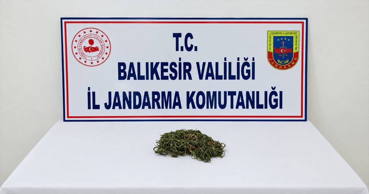 Susurluk'ta makineye gizlenen uyuşturucuya yönelik operasyonda 2 şüpheli tutuklandı