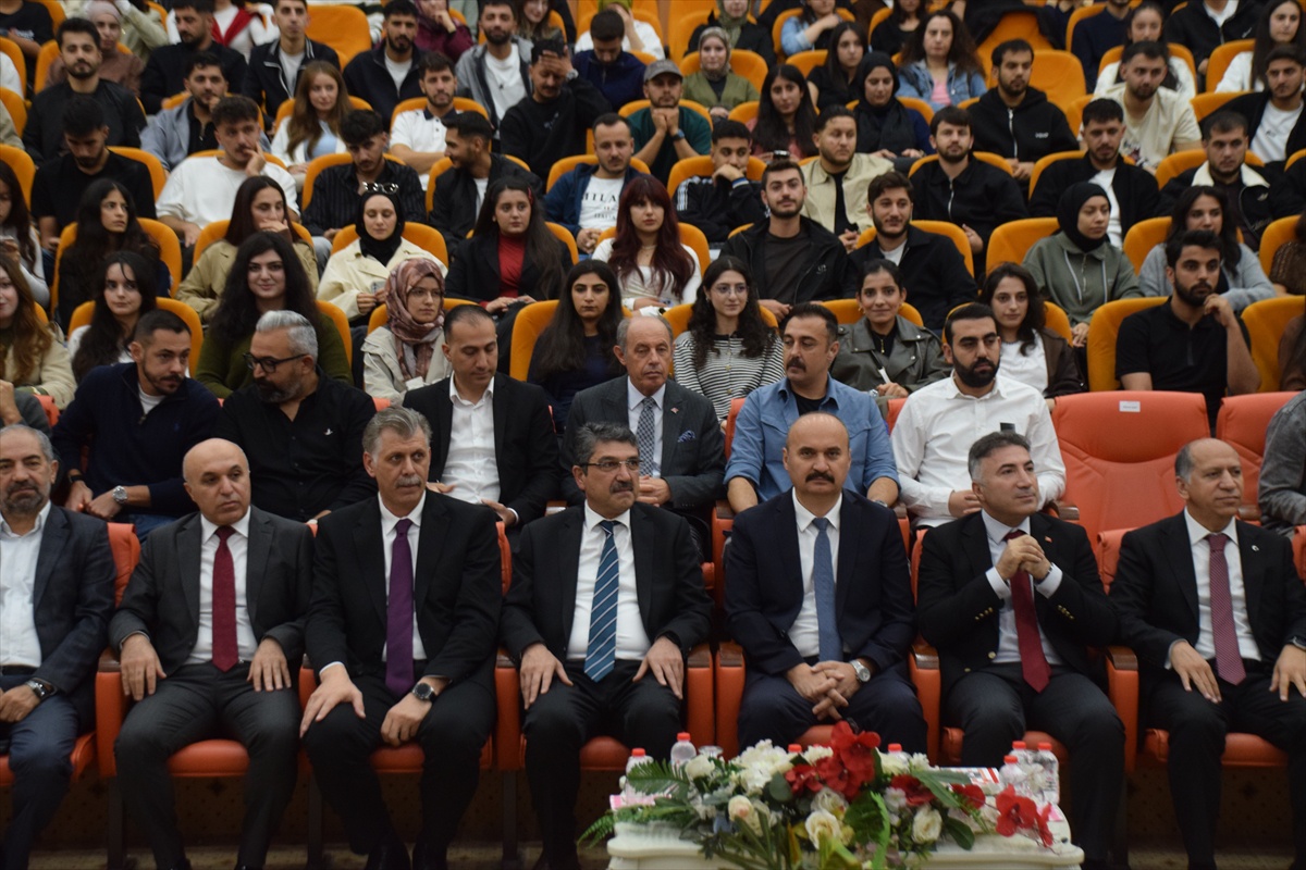 Batman Üniversitesi'nde 'Batman Esintisi' kitabı düzenlenen programla tanıtıldı