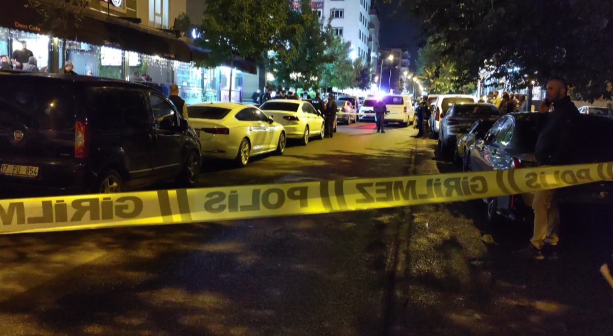 Batman'da motosikletle gelen kar maskeli 2 kişi iş yerine ateş açtı, yaralanan olmadı
