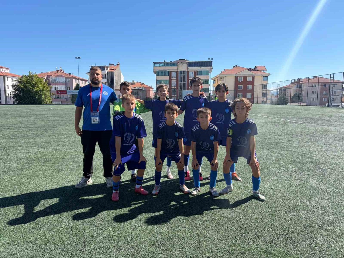 Bilecik Futbol Akademi, U12 Gençler Ligi'nde 4. haftada Vitraspor'a 4-0 yenildi
